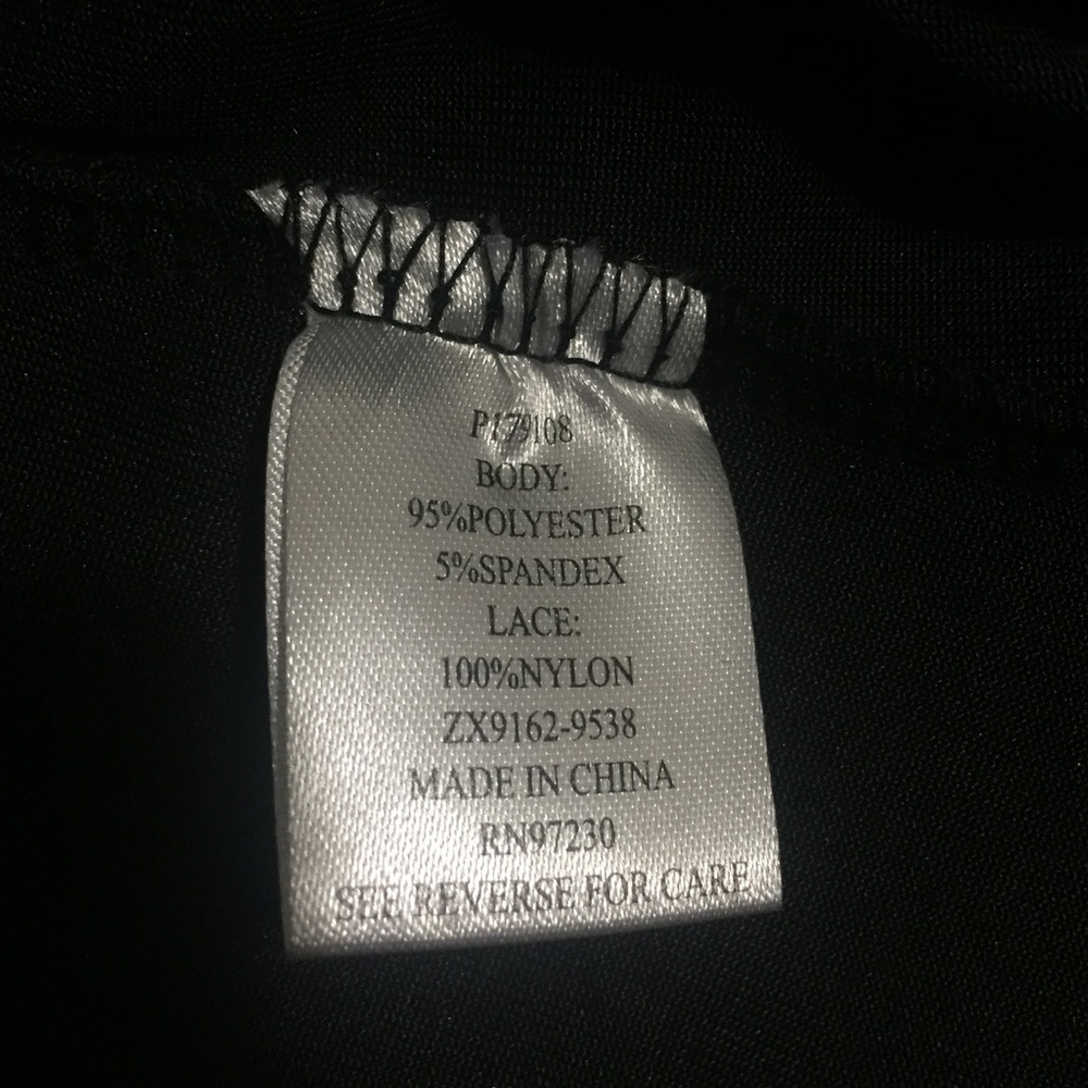 ALMOST FAMOUS Black long sleeve velvet top - Picture 8 of 8